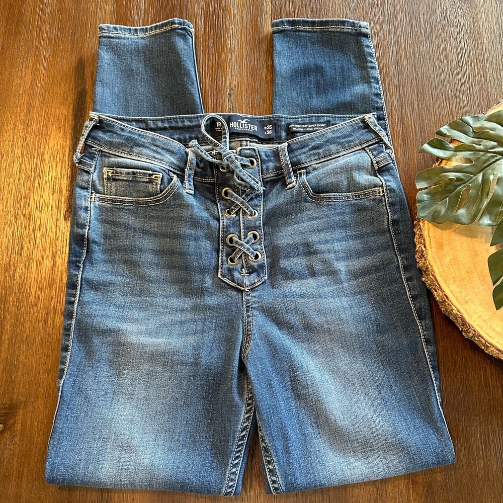Hollister  high rise crop super skinny size 25 jeans